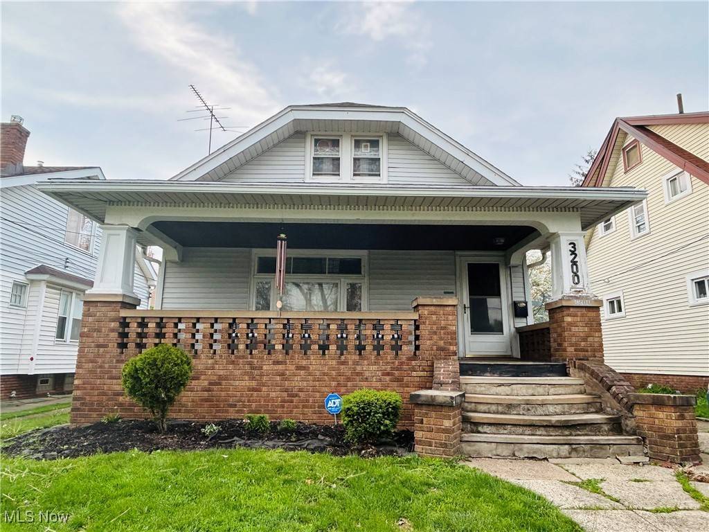 3200 Oak Park AVE, Cleveland, OH 44109