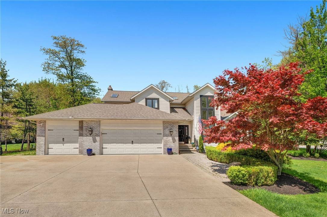 31021 White RD, Willoughby Hills, OH 44092