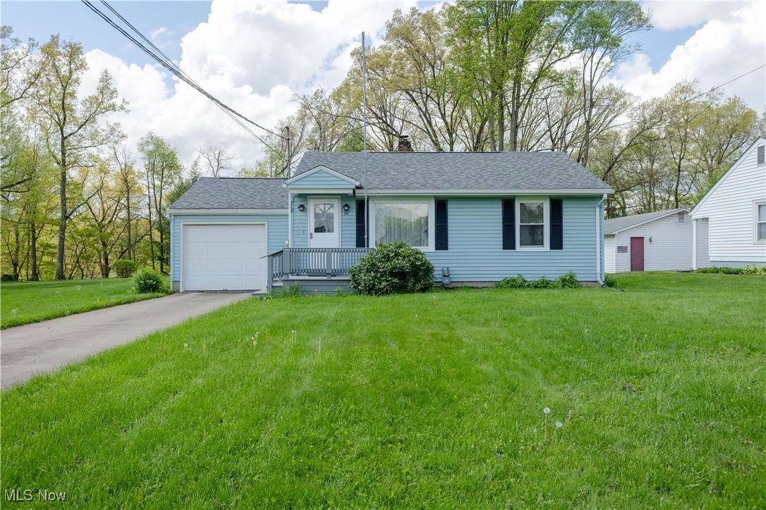 719 Sunset DR, Lisbon, OH 44432