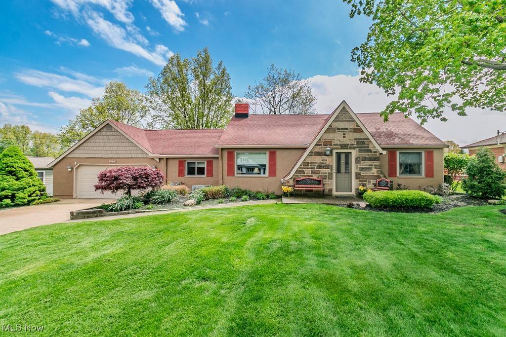 2239 Pine Ridge DR, Wickliffe, OH 44092