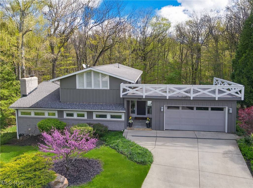 398 Hickory Hill RD, Chagrin Falls, OH 44022