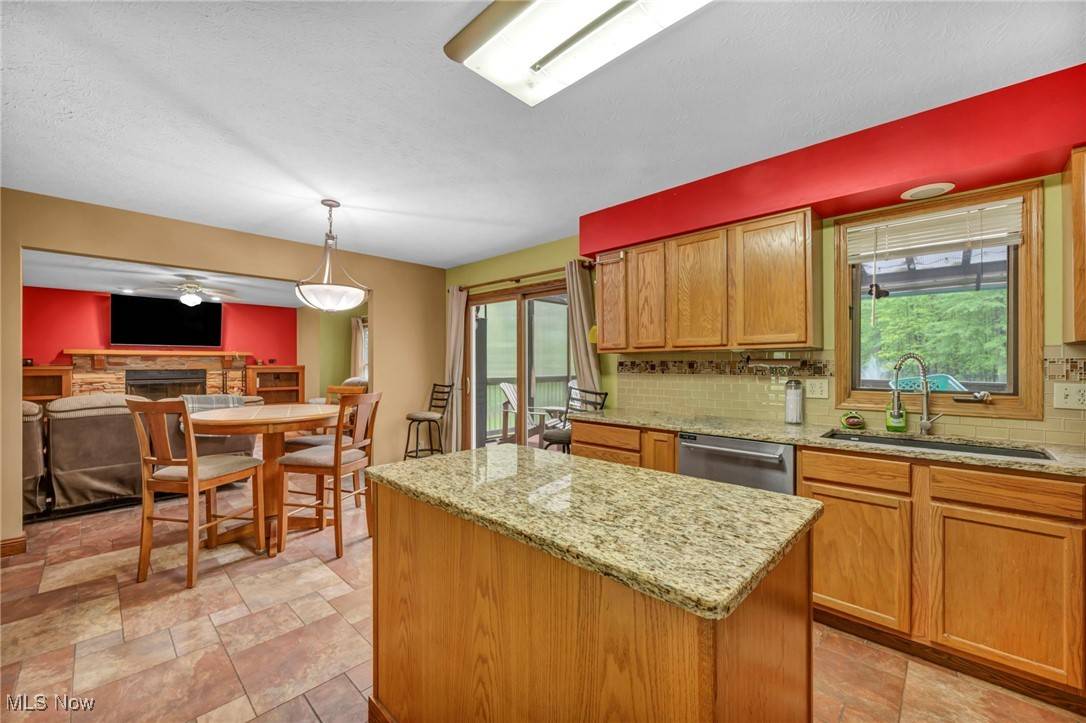Olmsted Twp, OH 44138,27162 Schady RD