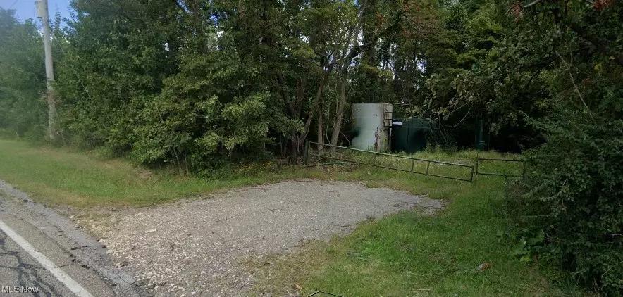 0 Greensburg RD, North Canton, OH 44232