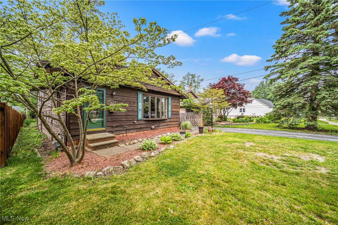 Mentor-on-the-lake, OH 44060,5460 Coronada DR