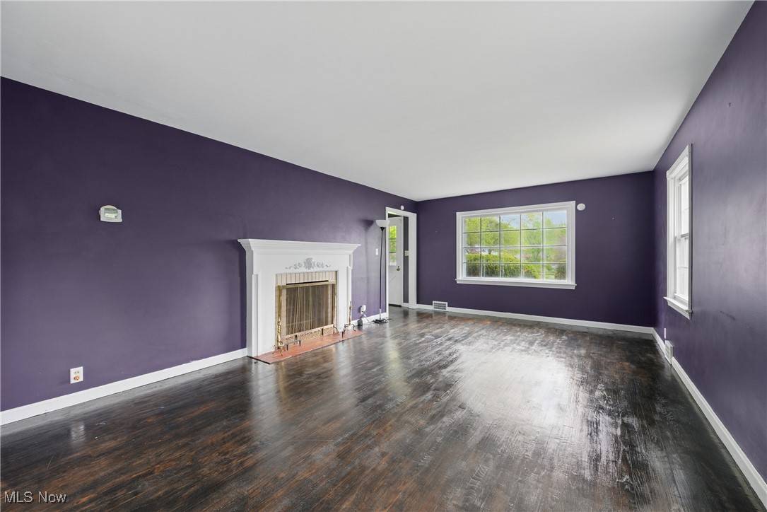 Akron, OH 44313,230 Lownsdale AVE