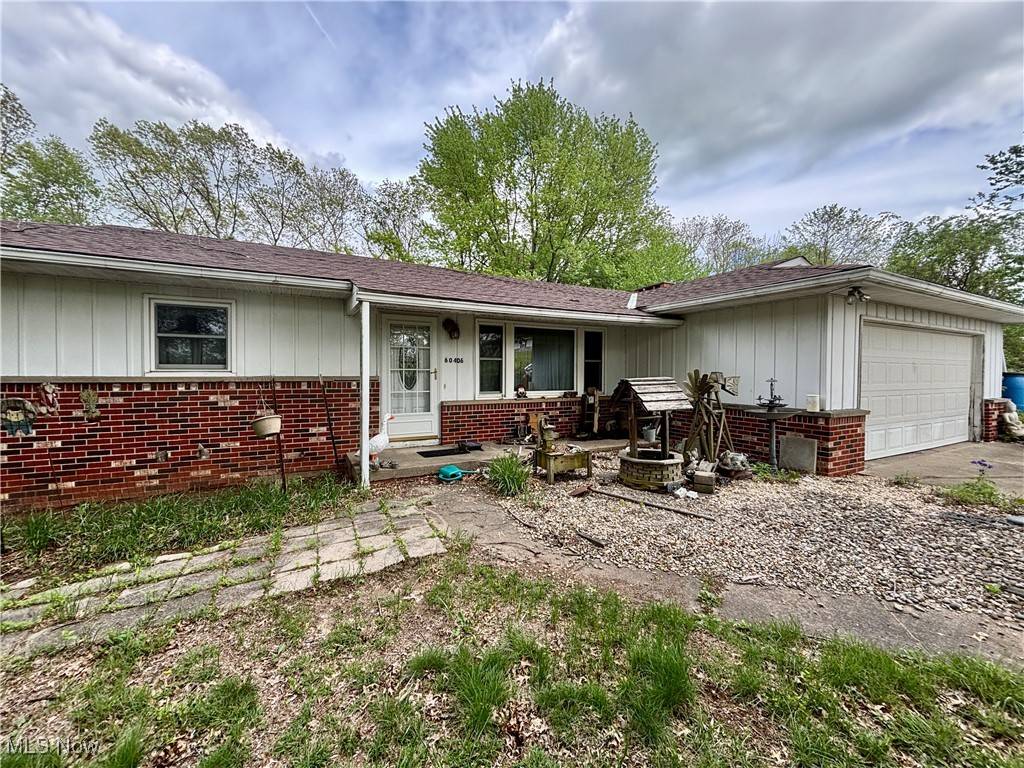 60406 Stewart RD, Cambridge, OH 43725