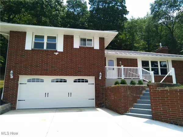 Dover, OH 44622,5203 Woodruff ST NW