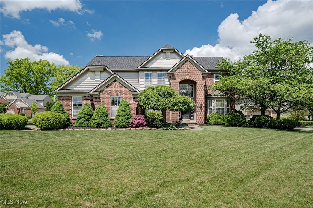 35150 Emory DR, Avon, OH 44011