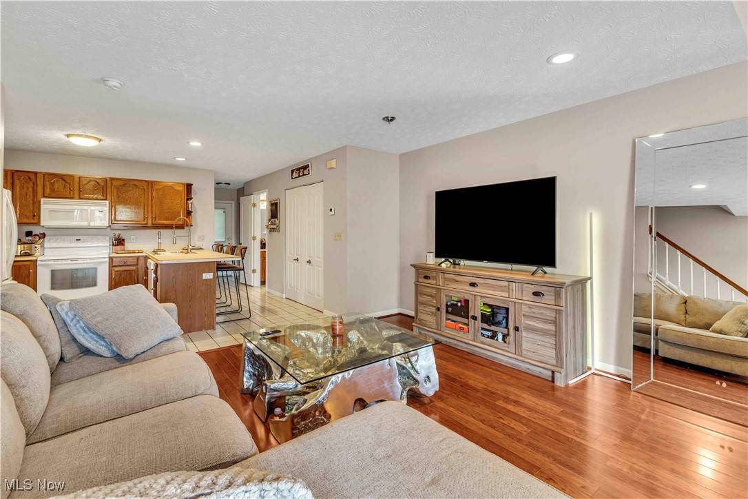Warren, OH 44484,125 Pineview DR NE