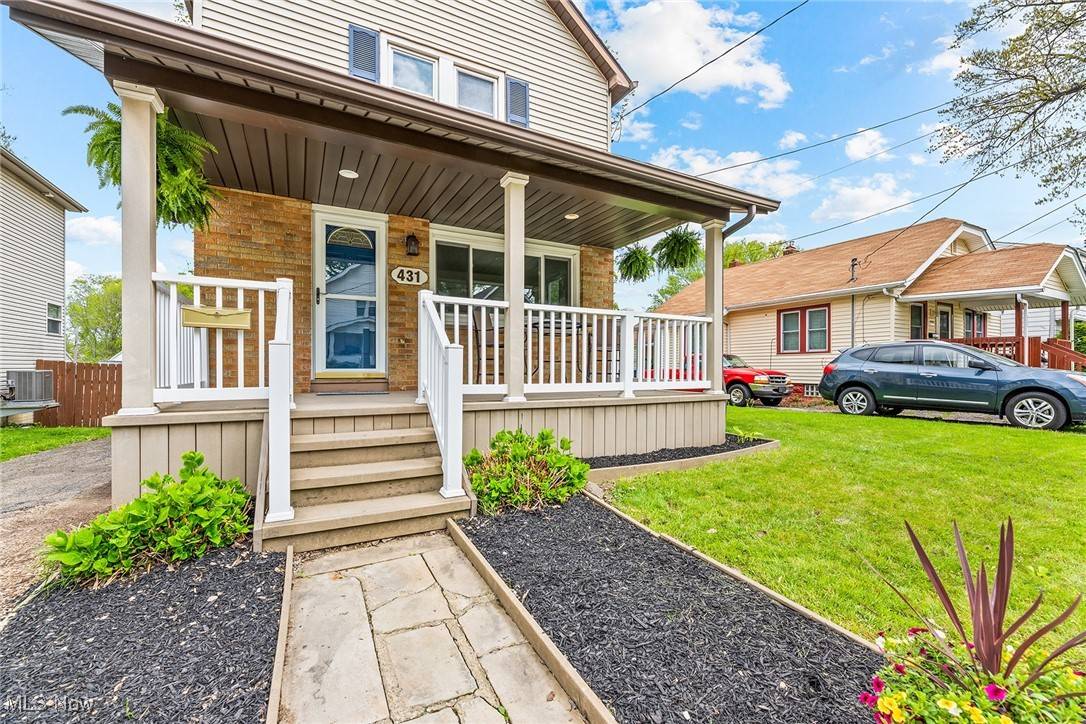 Cuyahoga Falls, OH 44221,431 Keenan AVE