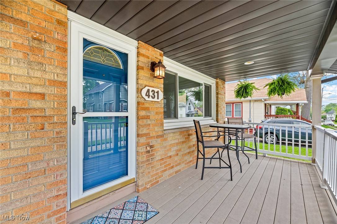 Cuyahoga Falls, OH 44221,431 Keenan AVE
