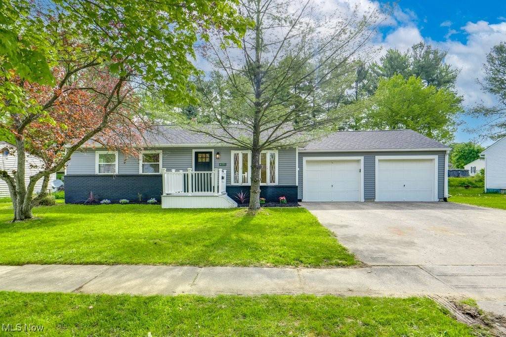 4091 Burton DR, Stow, OH 44224