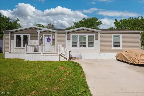 4691 Scenic DR, Ravenna, OH 44266