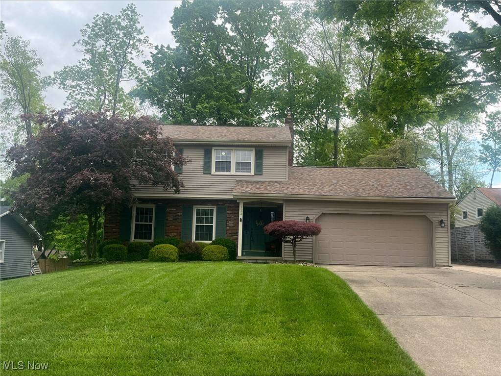132 Green Bay DR, Youngstown, OH 44512