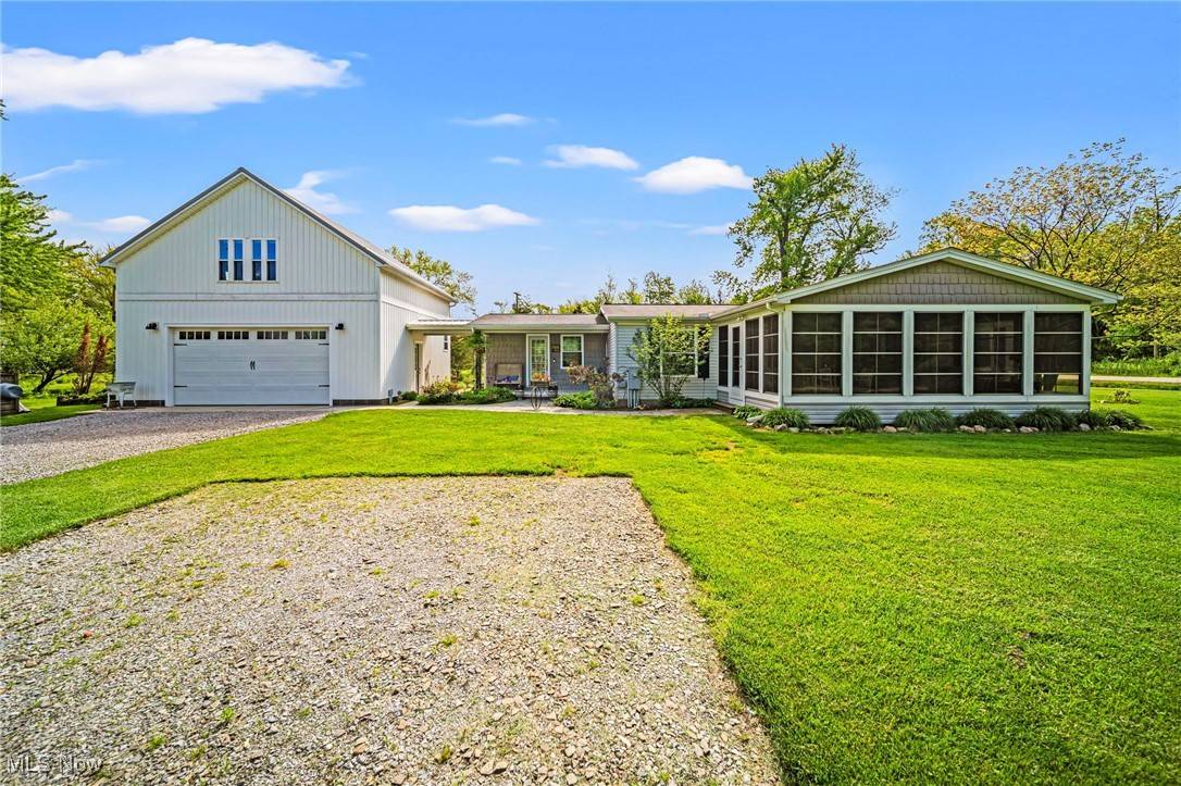 Conneaut, OH 44030,7214 Ridge AVE