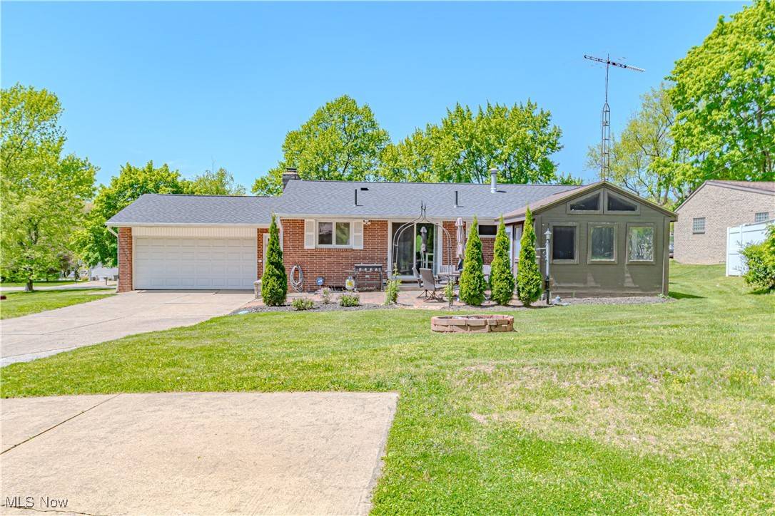 North Canton, OH 44720,5618 Patricia AVE NW