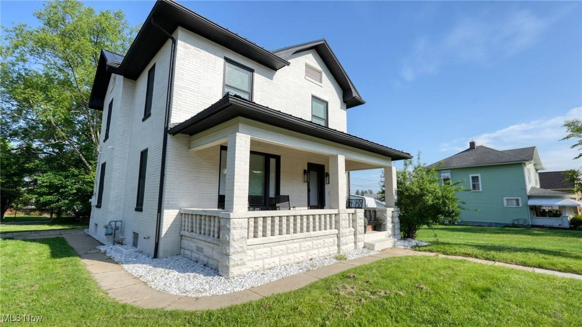 1001 Clark ST, Cambridge, OH 43725