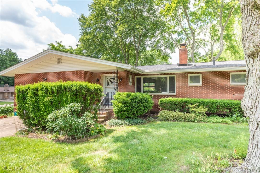 298 Winchester RD, Fairlawn, OH 44333