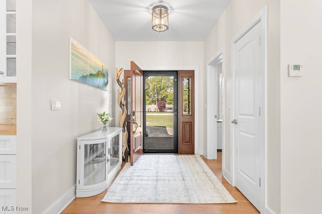 Westlake, OH 44145,2157 Walter RD