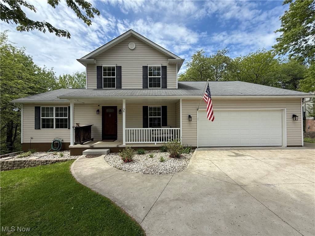 36 Choctaw TRL, Malvern, OH 44644