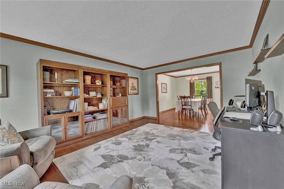 Strongsville, OH 44149,20859 Parkwood LN