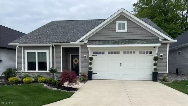 7892 Fox Hunter LN, Concord, OH 44077