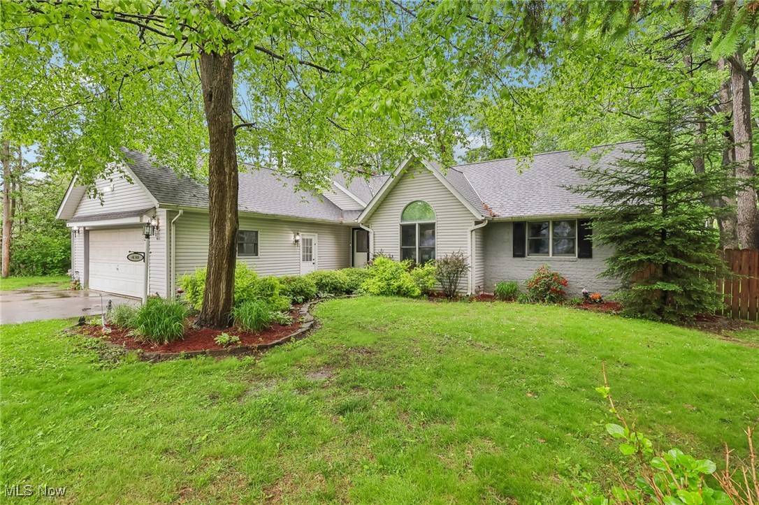 Painesville, OH 44077,430 Button AVE
