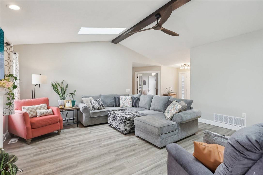 Canton, OH 44721,3508 Dauphin DR NE