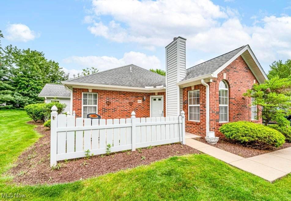 41 Newton Square DR #2, Canfield, OH 44406