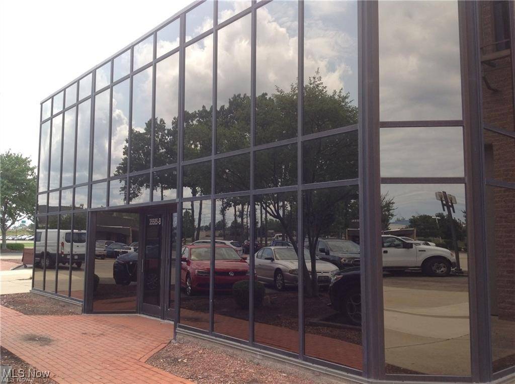 35585 Curtis BLVD #B, Eastlake, OH 44095