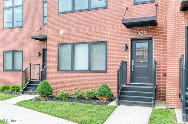 Cleveland, OH 44102,1989 W 47th ST