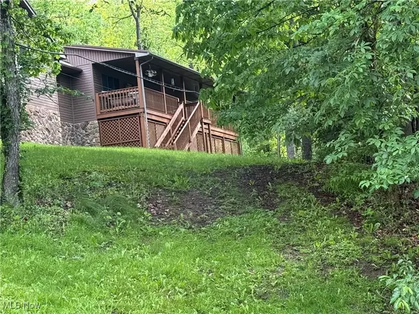 69837 Jug Run RD, St Clairsville, OH 43950
