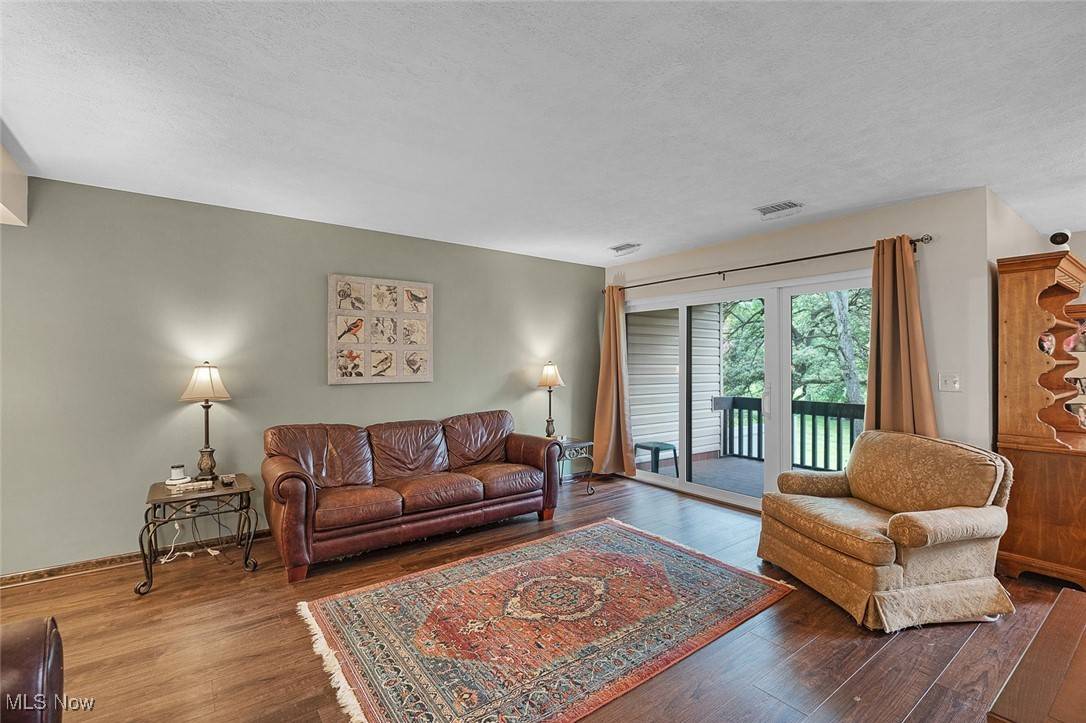 Sagamore Hills, OH 44067,6250 Greenwood Pkwy #403