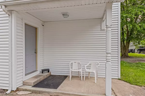 Akron, OH 44304,319 Sterling CT