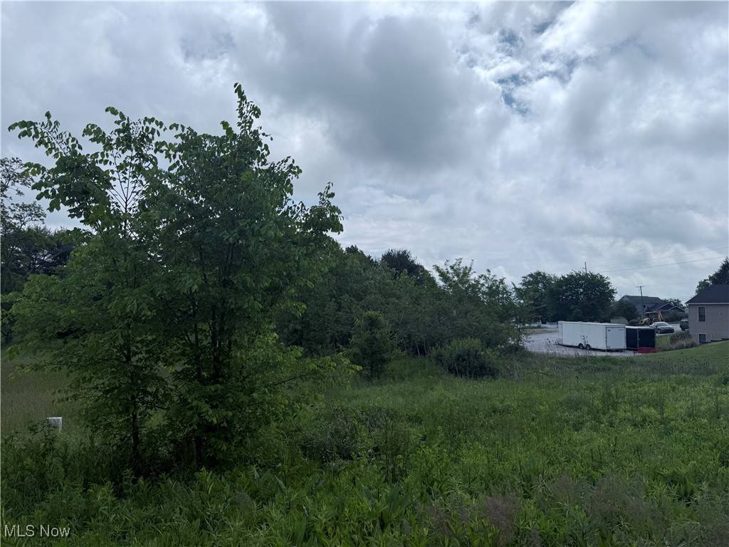 Uniontown, OH 44685,10570 CLEVELAND AVE NW