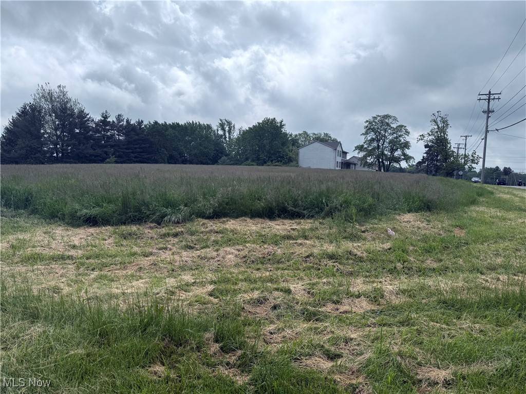 10484 Cleveland AVE NW, Uniontown, OH 44685