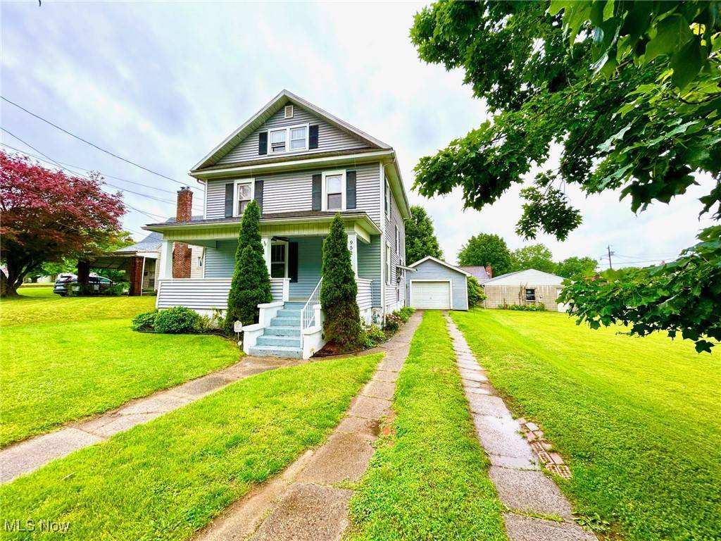 952 Lakeview DR, Parkersburg, WV 26104