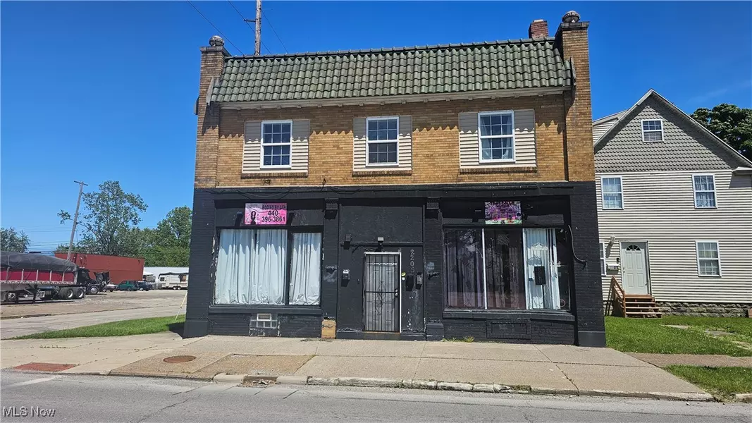 2205 Broadway, Lorain, OH 44052