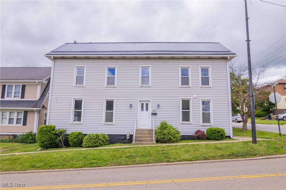 207 W Main ST, St. Clairsville, OH 43950