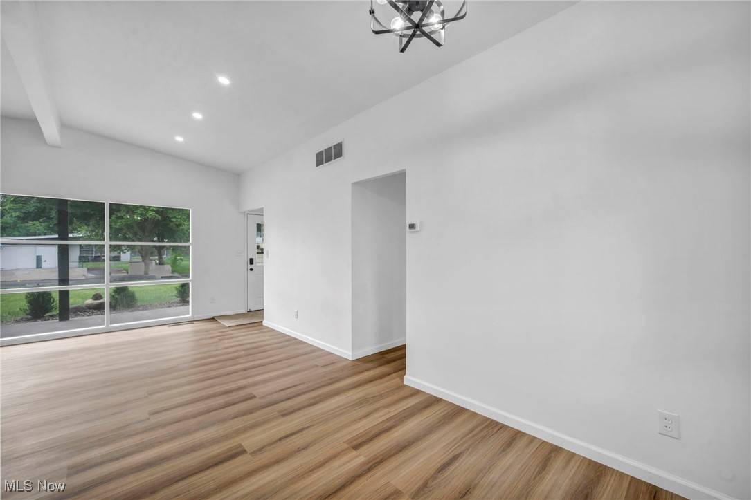 Parma Heights, OH 44130,6482 Sherborn RD