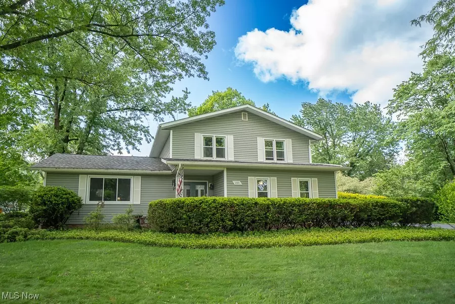 280 N Revere RD, Fairlawn, OH 44333