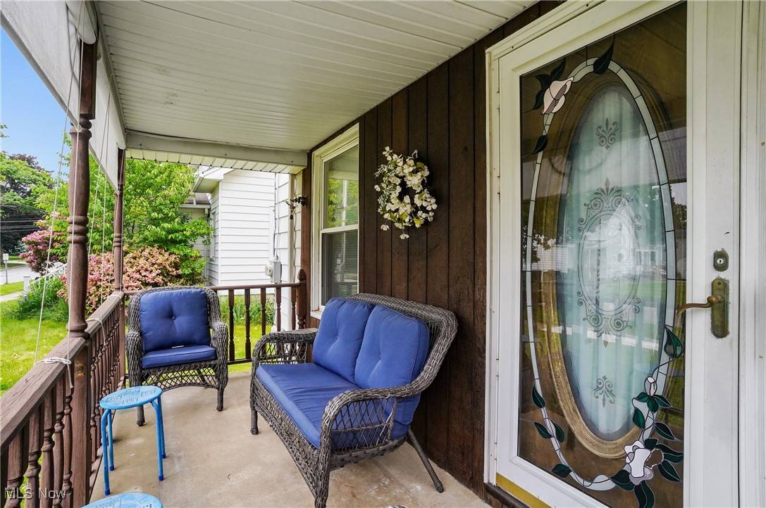 Cuyahoga Falls, OH 44221,2049 Cook ST