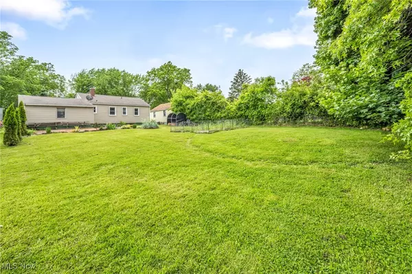 Painesville, OH 44077,1002 Owego ST