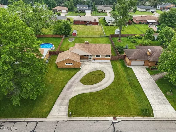 Seven Hills, OH 44131,5871 Graydon DR