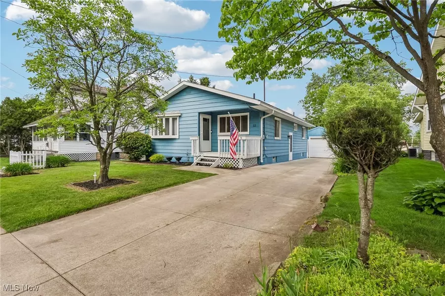 55 Gale DR, Barberton, OH 44203