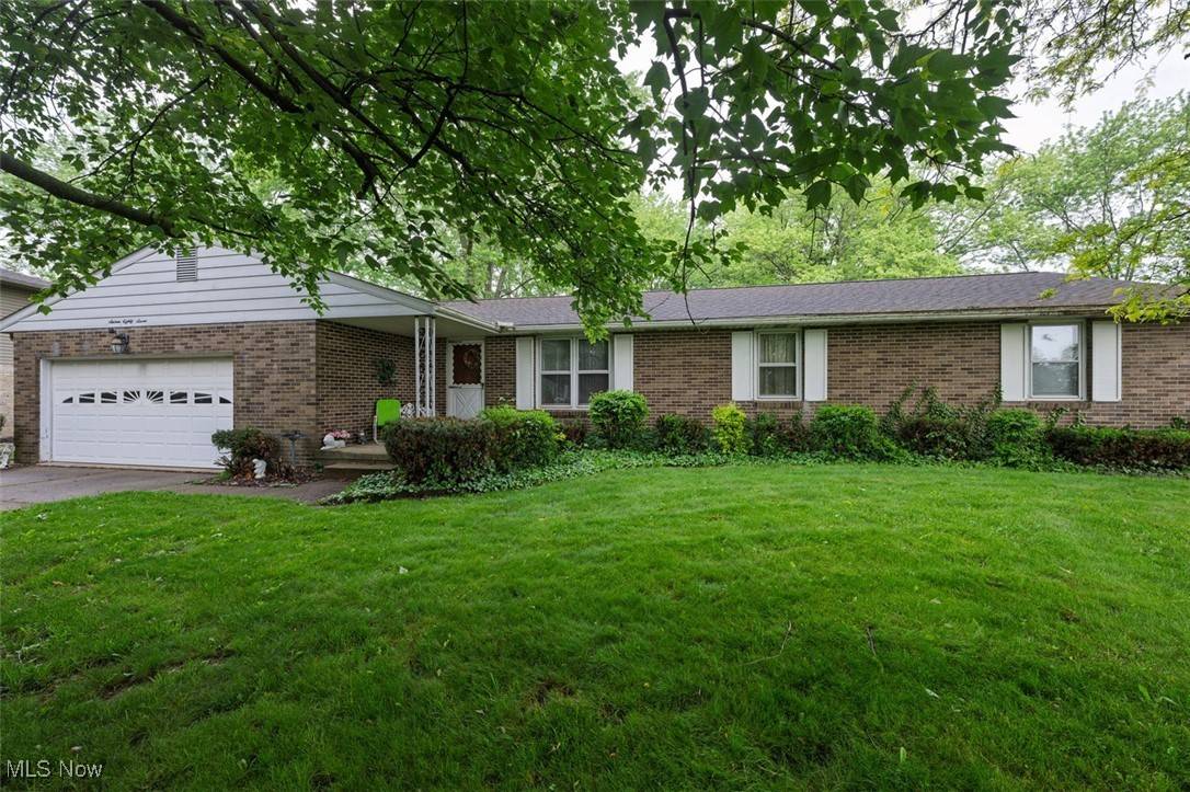 1687 Malone ST, Louisville, OH 44641