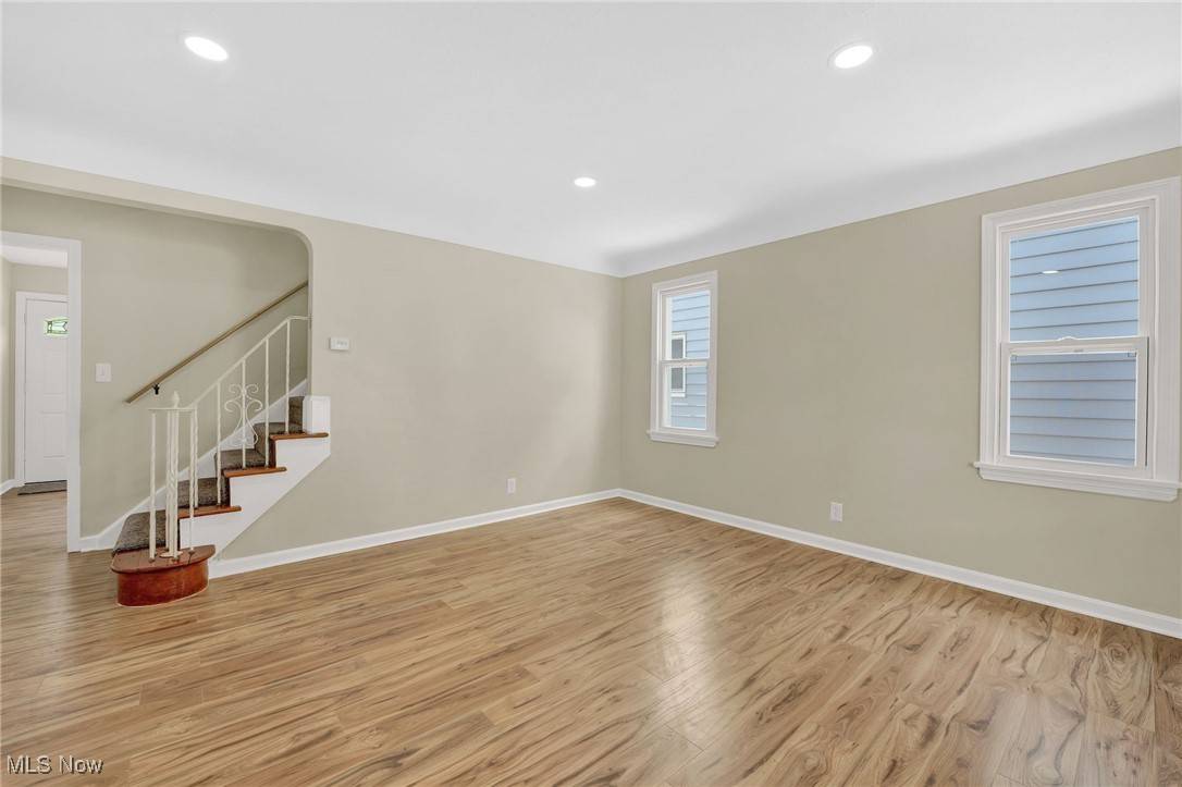 Parma, OH 44134,2707 Grovewood AVE