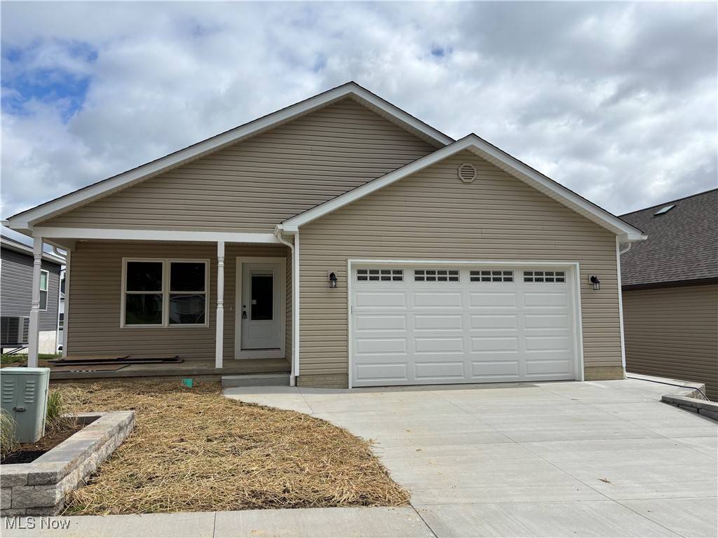 425 Thorn WAY, Doylestown, OH 44230