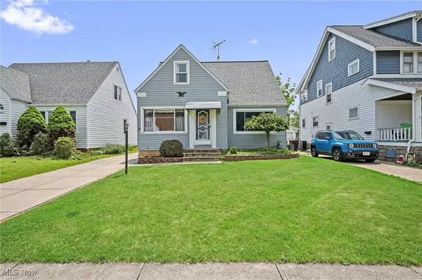 8205 Ivandale DR,  Parma,  OH 44129
