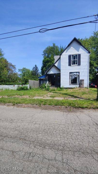 146 Nickle Plate AVE, Conneaut, OH 44030